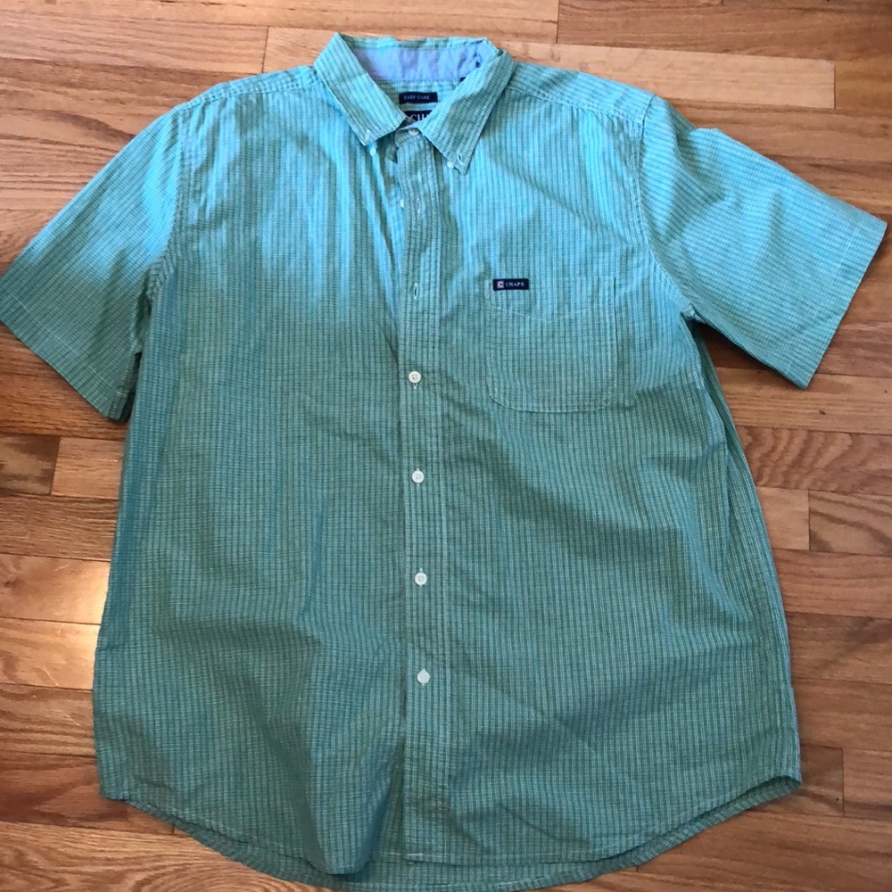 Collared short sleeve shirt